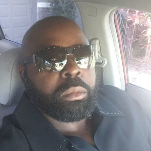 Meet your Posher, Kenneth